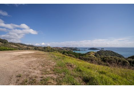 Photo of property in 354 Rockell Road, Whananaki, Hikurangi, 0181