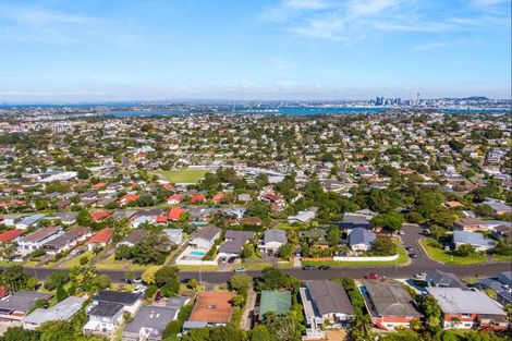 Photo of property in 137 Eban Avenue, Hillcrest, Auckland, 0627