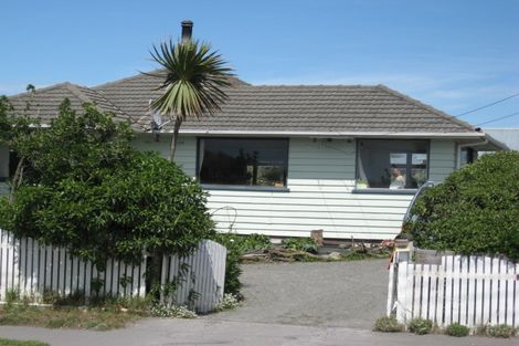 Photo of property in 439 Marine Parade, South New Brighton, Christchurch, 8062