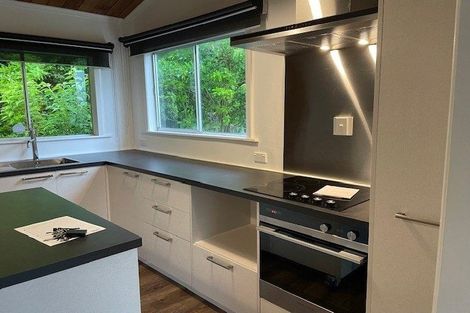 Photo of property in 3/37 Singers Road, Korokoro, Lower Hutt, 5012