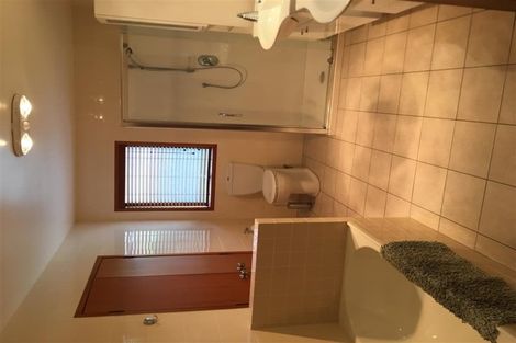 Photo of property in 6 Septimus Place, Henderson, Auckland, 0612
