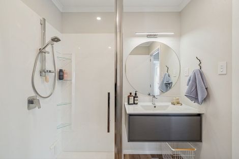 Photo of property in 18 Joseph Bolton Crescent, Wallaceville, Upper Hutt, 5018