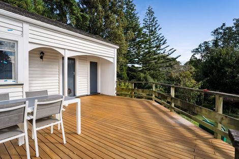 Photo of property in 28 Huatoki Street, Vogeltown, New Plymouth, 4310