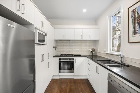 Photo of property in 23f1 Glenbervie Terrace, Thorndon, Wellington, 6011