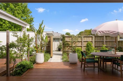 Photo of property in 157 Harris Street, Inner Kaiti, Gisborne, 4010