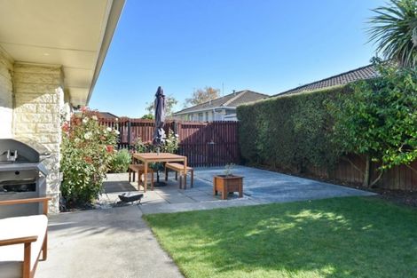 Photo of property in 10 Salford Avenue, Redwood, Christchurch, 8051