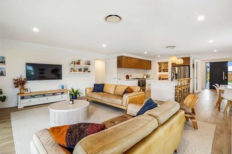 Photo of property in 10 Lewis Crescent, Rolleston, 7614