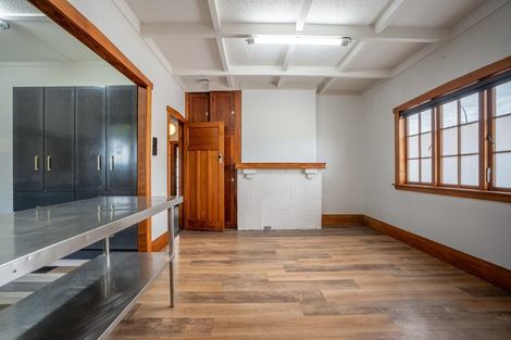 Photo of property in 180 Cambridge Road, Hillcrest, Hamilton, 3216