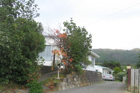 Photo of property in 29 Coates Street, Tawa, Wellington, 5028