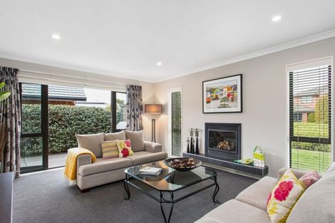 Photo of property in 16 Prebblewood Drive, Prebbleton, 7604