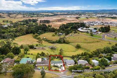 Photo of property in 466 Don Buck Road, Massey, Auckland, 0614