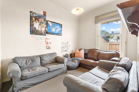 Photo of property in 54 Heriot Row, Dunedin Central, Dunedin, 9016