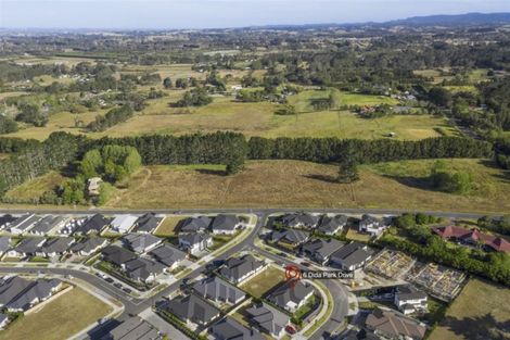 Photo of property in 6 Dida Park Drive, Kumeu, 0810
