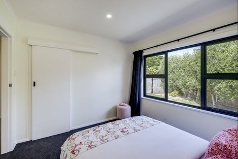 Photo of property in 40 James Foley Avenue, Pirimai, Napier, 4112