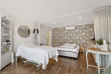 Photo of property in 6 Koromiko Place, Waiuku, 2123