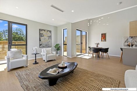 Photo of property in 2 Paretao Street, Massey, 0614