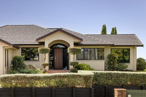 Photo of property in 2 Brackenburn Drive, Ohauiti, Tauranga, 3112
