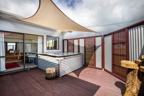 Photo of property in 10 Miranda Street, Stratford, 4332