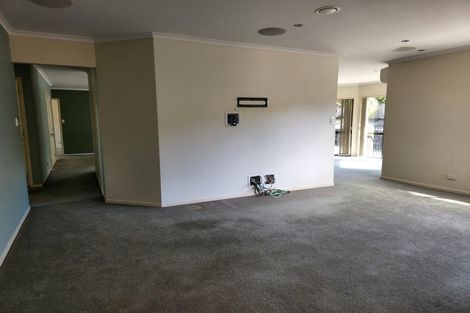 Photo of property in 60 Cabeleigh Drive, Helensville, 0800