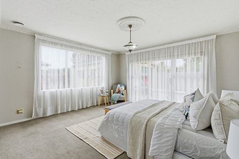 Photo of property in 219 Main North Road, Redwood, Christchurch, 8051