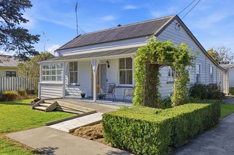Photo of property in 4 Queen Street, Doyleston, 7682