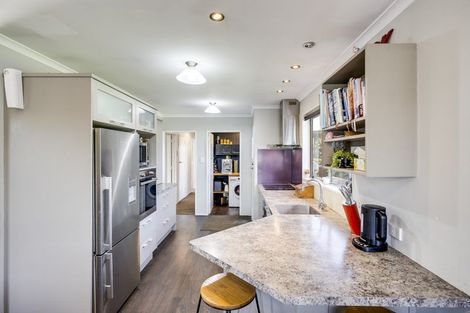 Photo of property in 37 Tait Drive, Greenmeadows, Napier, 4112