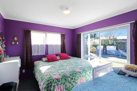 Photo of property in 11 Low Avenue, Foxton Beach, Foxton, 4815