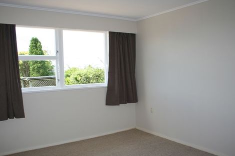 Photo of property in 71 Lynwood Road, New Lynn, Auckland, 0600