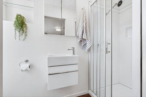 Photo of property in 30 Ramsay Drive, Acacia Bay, Taupo, 3385