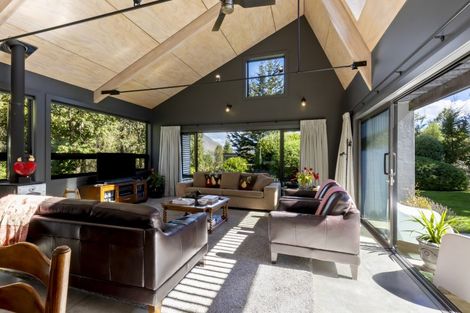 Photo of property in 8 Jacks Point Rise, Jacks Point, Queenstown, 9371