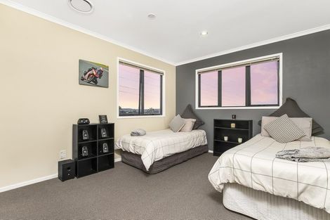 Photo of property in 21 Whitbourne Heights, Manurewa, Auckland, 2105