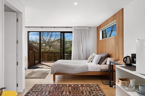 Photo of property in 75 Beacon Point Road, Wanaka, 9305