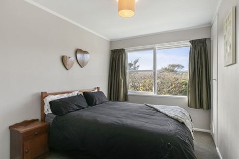 Photo of property in 29 Churton Drive, Churton Park, Wellington, 6037
