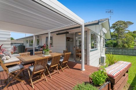 Photo of property in 1/63 Salamanca Road, Sunnynook, Auckland, 0620