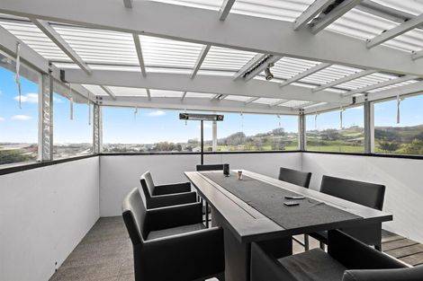 Photo of property in 9 Awaroa Road, Helensville, 0800