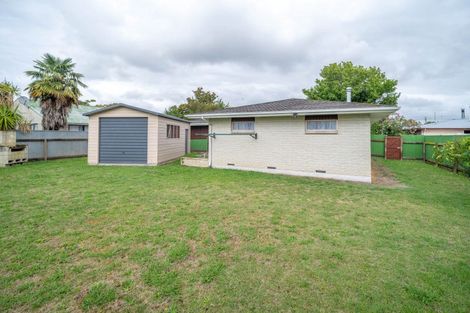 Photo of property in 17 Walton Place, Flaxmere, Hastings, 4120