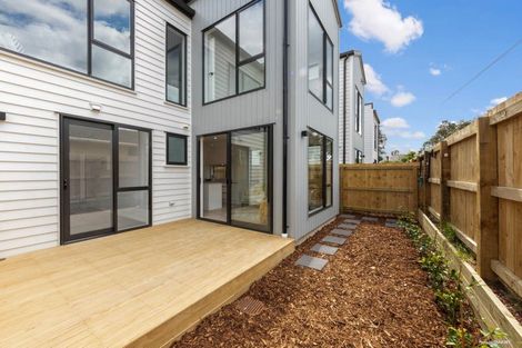 Photo of property in 7d Queen Mary Avenue, New Lynn, Auckland, 0600