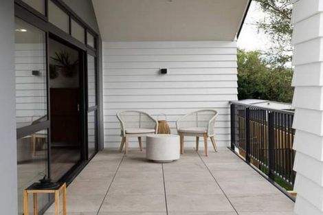 Photo of property in 135 Victoria Street, Cambridge, 3434