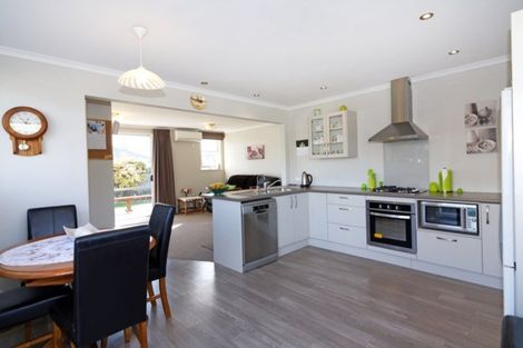 Photo of property in 5 Duffy Place, Stoke, Nelson, 7011