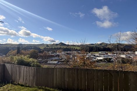 Photo of property in 1 Kiwi Road, Taihape, 4720