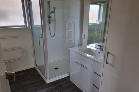 Photo of property in 2 Wildwood Avenue, Wainoni, Christchurch, 8061