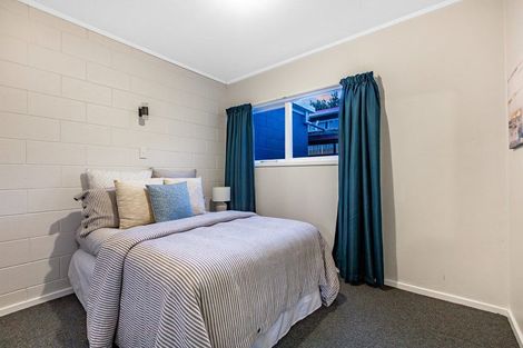 Photo of property in 10a Penryn Drive, Camborne, Porirua, 5026