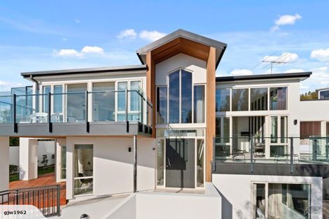 Photo of property in 214b Mount Pleasant Road, Mount Pleasant, Christchurch, 8081