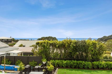 Photo of property in 8 Wallace Place, Westown, New Plymouth, 4310