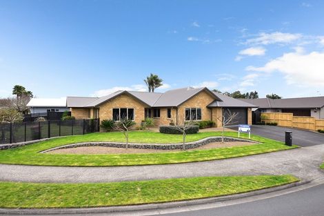 Photo of property in 23 Coleraine Drive, Rototuna, Hamilton, 3210