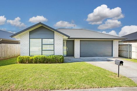 Photo of property in 14 Olivia Road, Pukekohe, 2120