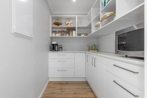 Photo of property in 6 Stunsail Lane, Whitby, Porirua, 5024