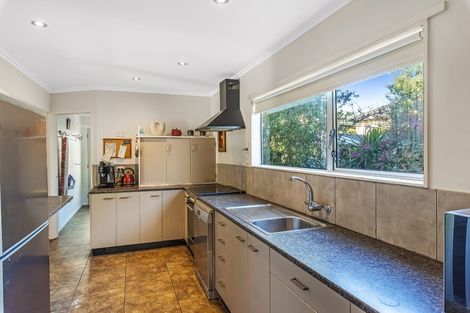 Photo of property in 110 Arawhata Road, Paraparaumu, 5032