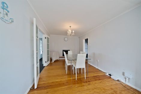 Photo of property in 30a Holland Street, Pukekohe, 2120