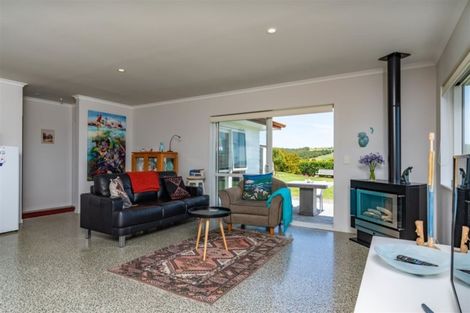 Photo of property in 52 Daniel Parade, Mangawhai, 0975